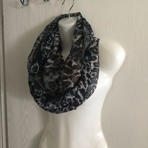 Scarf / Sarong Animal print. Gray black  sparkly versatile🥀 great idea for work